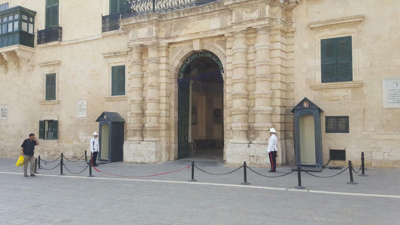 Valletta Main Street Apartment Luaran gambar
